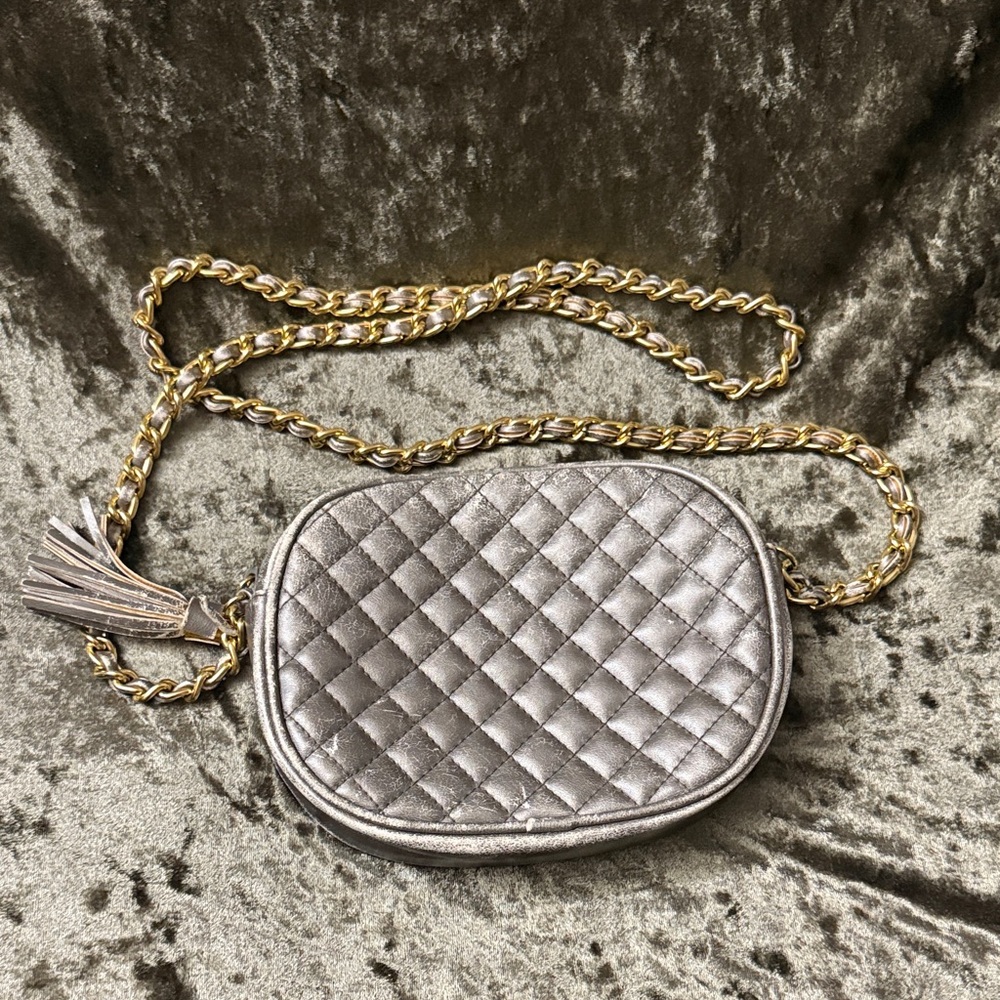 Vintage Lord & Taylor leather gold chain quilted purse.